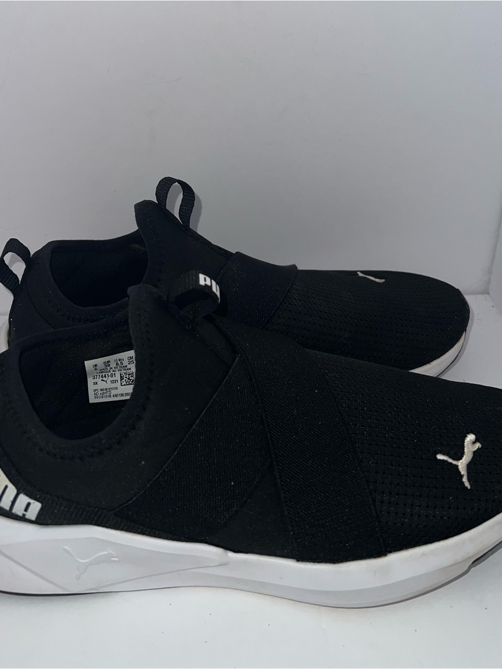PUMA Women’s Black Slip-On Sneakers Size US 8.5 EU 39 SoftFoam+ Comfort Shoes - Picture 5 of 9